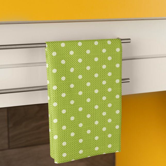 Dotty Delight Grönt Kökshandduk (A Dotty Delight Green Kitchen Towel is in the kitchen.)