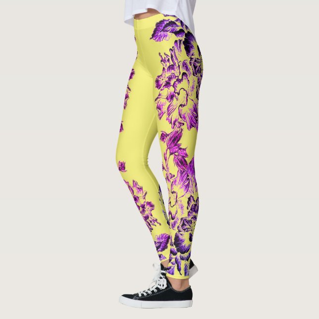Double Hibiscus Purple on Yellow Varied Leggings (Vänster)