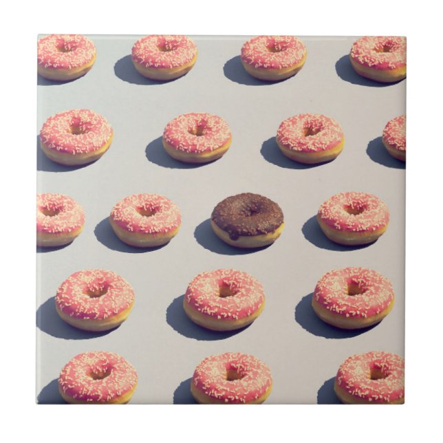 Doughnut i en grupp kakelplatta (Framsidan)