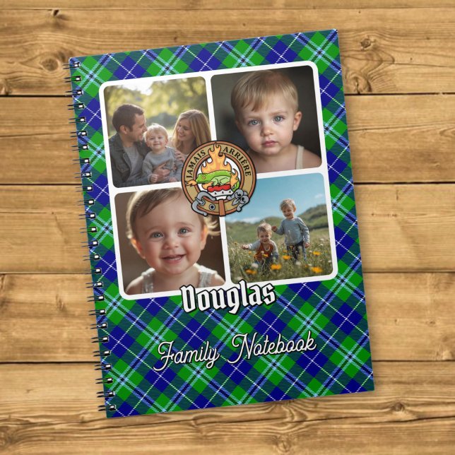 Douglas Familj Foto Collage Anteckningsbok (Skapare uppladdad)