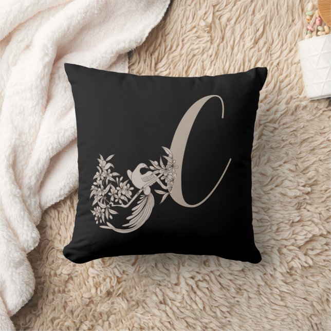 Dove Elegant Monogram Initial C  Kudde (Filt)