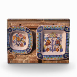 Dove mönster på traditionellt lergods poster plack