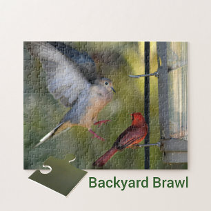 Dove och kardinal Backyard Brawl Pussel