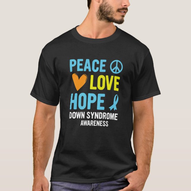 Down Syndrome Awareness Peace Love Hope T21 Yellow T Shirt (Framsida)