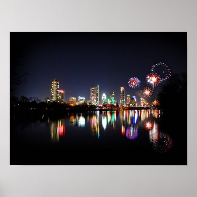 Downtown Austin Texas Night Skyline Fireworks Poster (Framsidan)