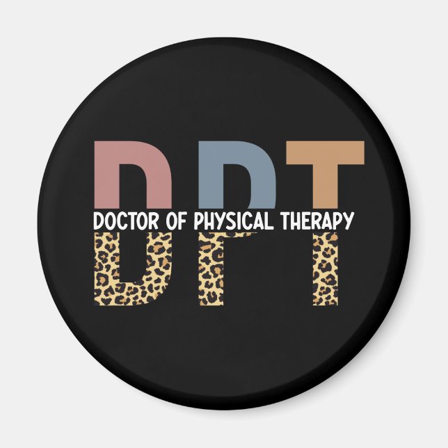 DPT Doktor of PhysiTherapy Cheetah Typography Magnet (Framsidan)