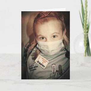 Dr Giggles kommer snart. Kort