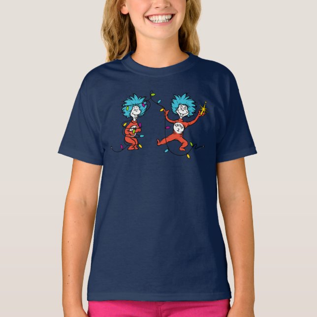 Dr. Seuss | Grinchen | Sak 1 & Sak 2 dansar Tee Shirt (Framsida)