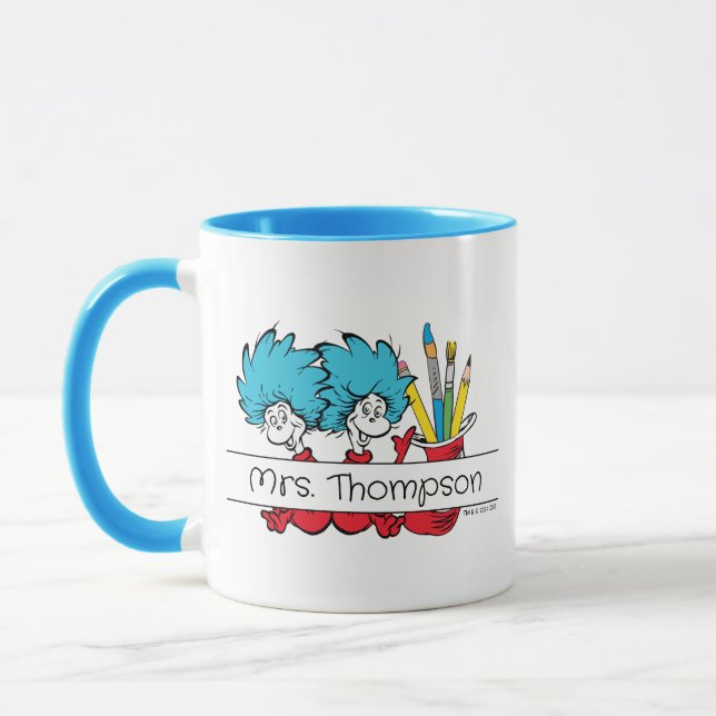 Dr. Seuss | Sak Ett Sak Två Lärarens Namn Mugg (Vänster)