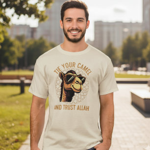 Dra åt kameran och lita på Allah T Shirt