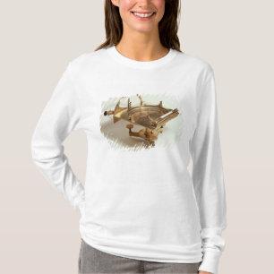 Dra upp konturernaa av kompasset t-shirt