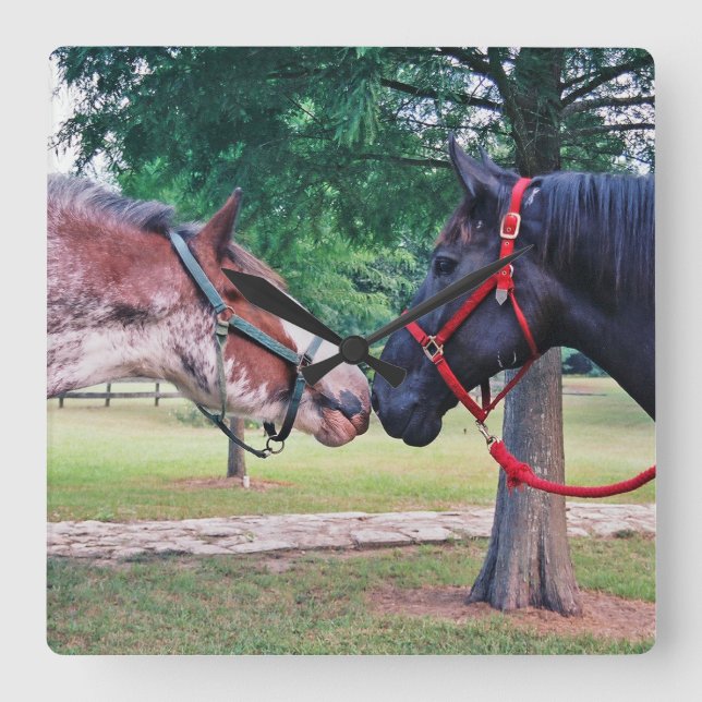 Draft Horses Wall Clock Fyrkantig Klocka (Framsida)