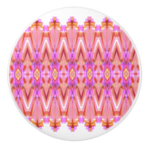 Drag av rosa mönstrad låda knopp