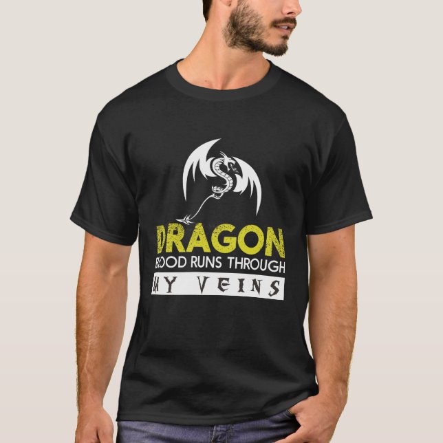 Dragens fury: Epic T-Shirt Design (Framsida)