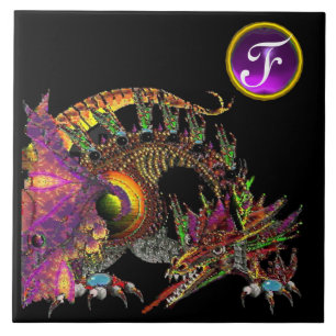 DRAGO,FANTASY DRAGON,LILA GEMSTONE MONOGRAM KAKELPLATTA