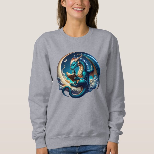 Dragon Bookworm, Moonlight Reading T Shirt (Framsida)