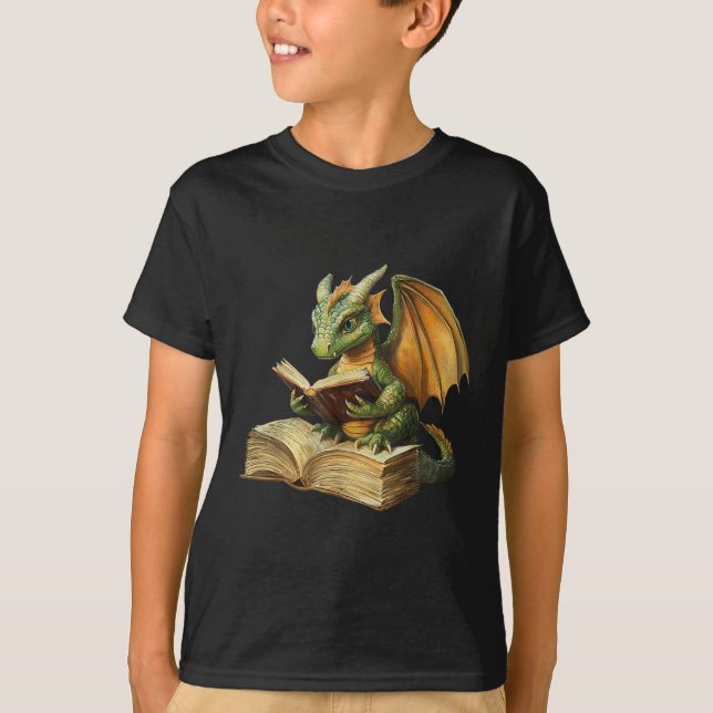 Dragon Bookworm Reading Bok Funny Graphic T Shirt (Framsida)