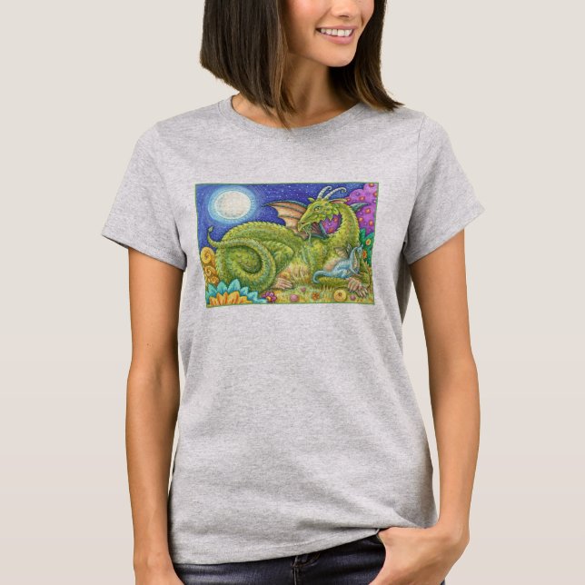 DRAGON FAMILY NÄSTA GENERATION, WHIMSICAL FANTASY T SHIRT (Framsida)