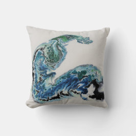 “Dragon in the Waves – Abstract Ocean Energy Throw Kudde
