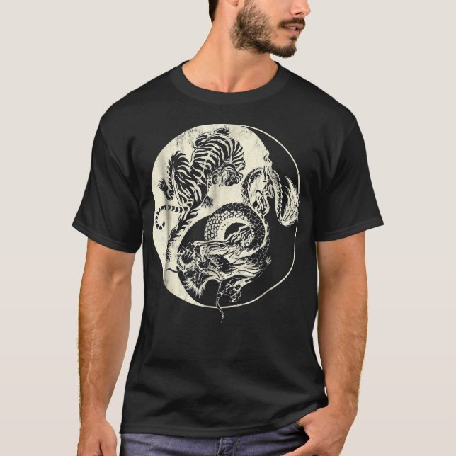 Dragon med tiger Tatto YIN och Yang Beast Fight T Shirt (Framsida)