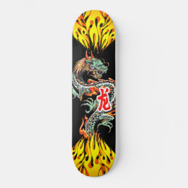 Dragon Skateboard med flamma