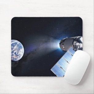 Dragon Xl-rymdfarkoster med planetjord i Avstånd Musmatta