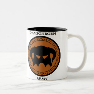 Dragonborn armé Två-Tonad mugg