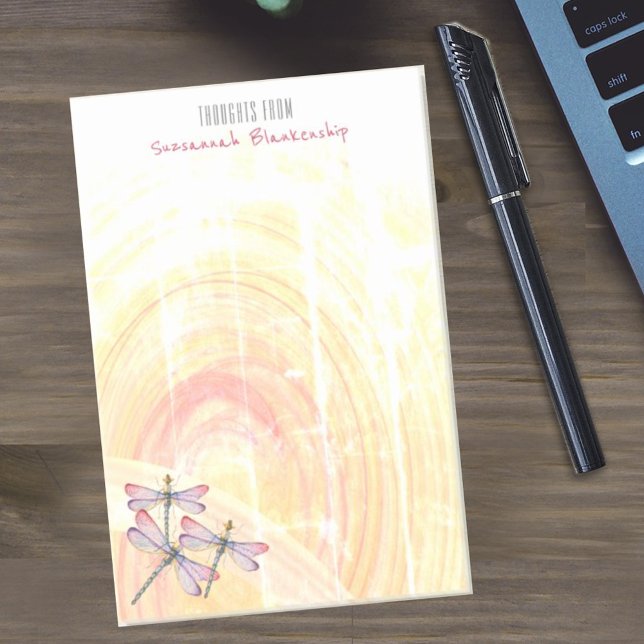 Dragonflies över Pastel Färg Abstrakt Anpassningsb Post-it Block (4" x 6" custom dragon fly design)