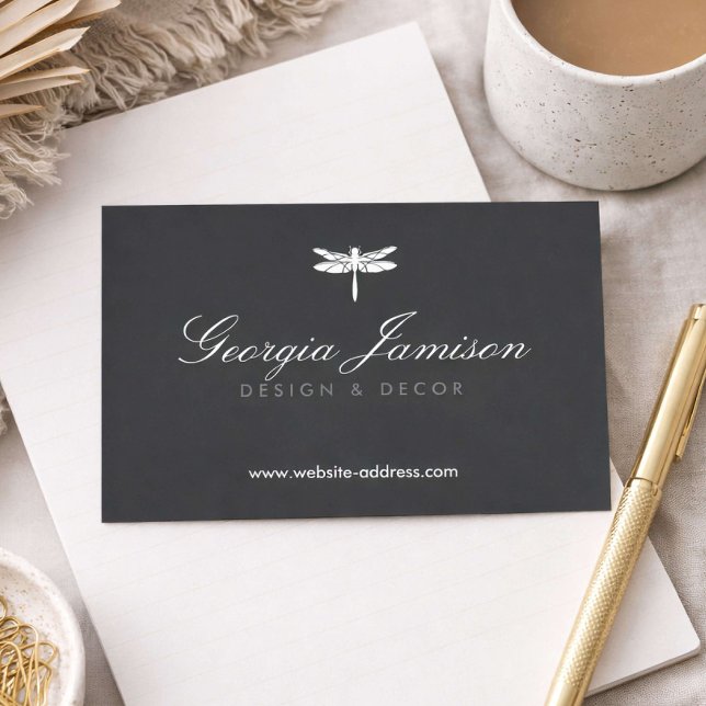 Dragonfly-Logotyp av elegant-Grått på Mörk Visitkort (Skapare uppladdad)