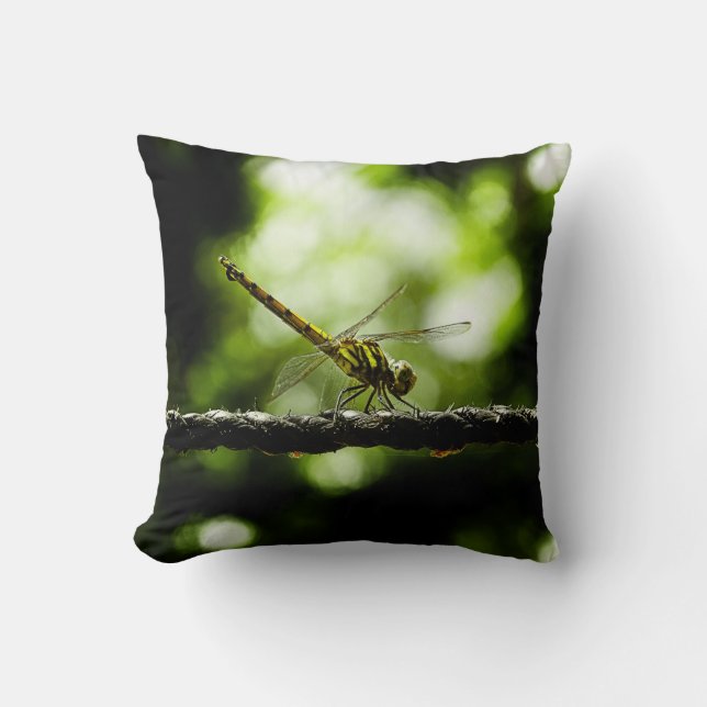 Dragonfly på grönten - Pillow Kudde (Framsida)