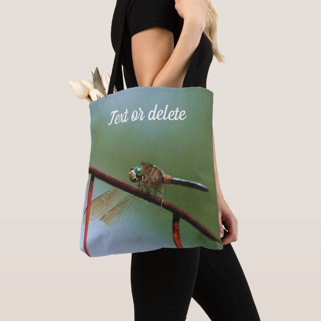 Dragonfly på trådstängningsstängning, Personlig Tygkasse (Närbild)
