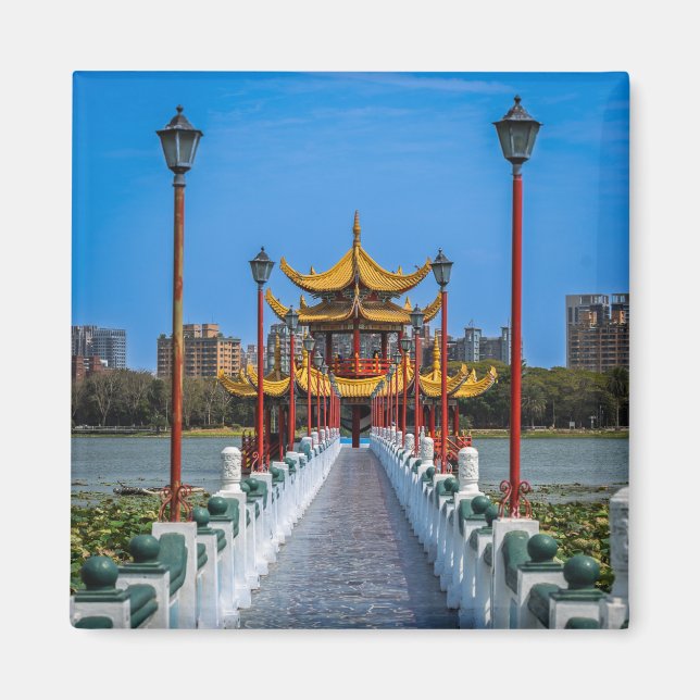 Drake och Tiger Pagodernas bro – Kaohsiung Taiwan Magnet (Framsidan)