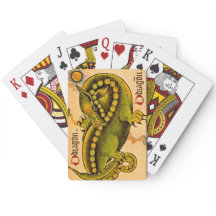 Drakedrake som leker kort