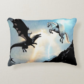 Drakens och Pegasus strid Prydnadskudde