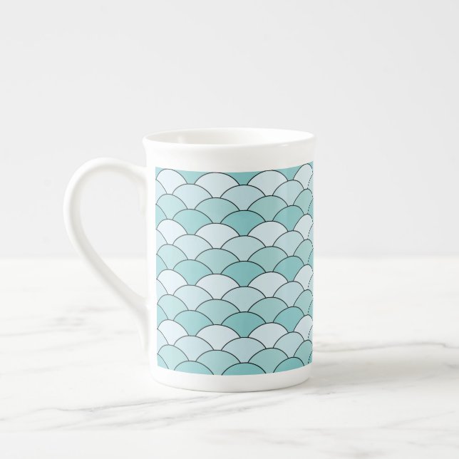 Drakfjäll, fläktar, vågor, Seigaiha, Blå Benporslin Mugg (Vänster)