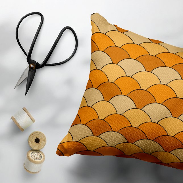 Drakfjäll, fläktar, vågor, Seigaiha, orange Prydnadskudde (Skapare uppladdad)