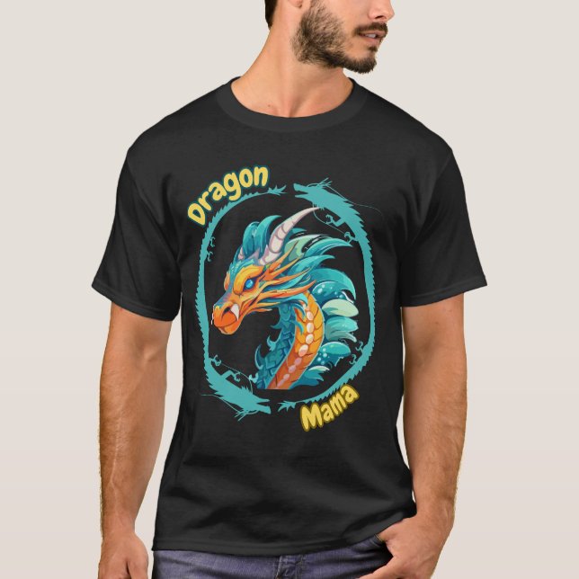 Drakmamma – Vildt Fantastiskt Drakmoderdesign  T Shirt (Framsida)