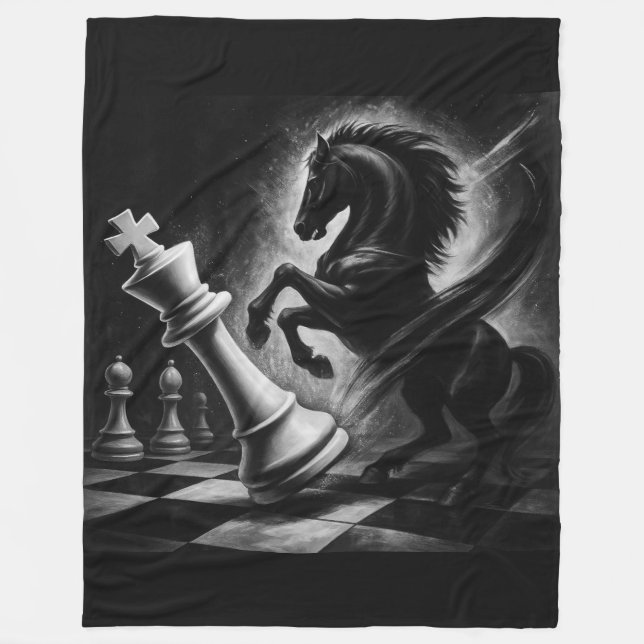 Dramatic Black Horse vs. Kung - Bold Chess Artwork Fleecefilt (Framsidan)