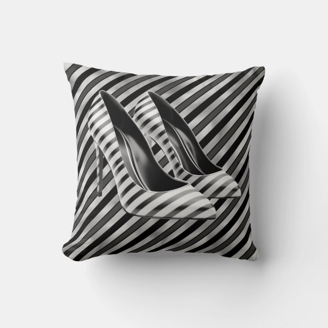 Dramatic Black Rand Shoe Dekorativ kudde (Framsida)