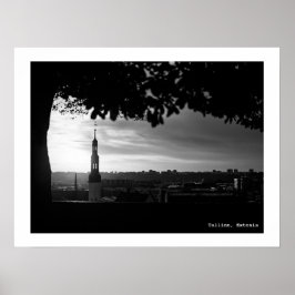Dramatisk Tallinna siluettfoto i svart och vitt Poster
