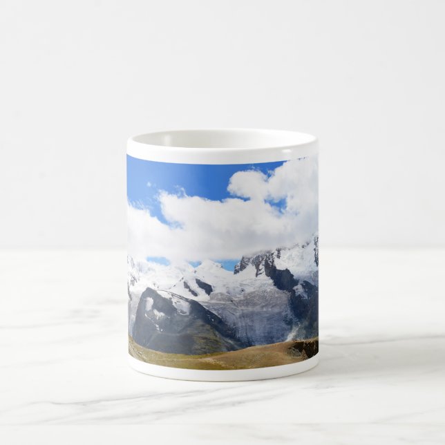 Dramatiska schweiziska alpernor kaffemugg (Center)