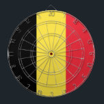Drapeau Belgique Tricolore Darttavla<br><div class="desc">Drapeau de la Belgique tricolore:  "L'union fait la force" ("Eendracht maakt macht" en néerlandais et "Einigkeit macht stark" en allemand).</div>