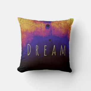 "Dream" i Gult på Black Blue Magenta Guld Motif Kudde