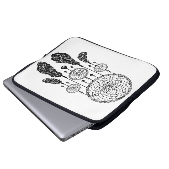 Dreamcatcher - laptop sleeve (vit) (Framre botten)