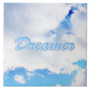 Dreamer Puffy White Clouds och Blå himmel Kakelplatta