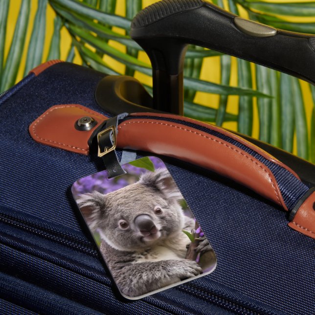 "Dreaming in Lila: A Koala i Jacaranda Träd Bagagebricka (Framsida Insitu 1)