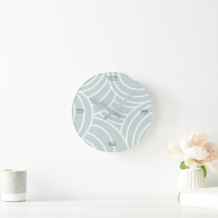 Dreamy Clouds Blue and White Acrylic Wall Clock Rund Klocka