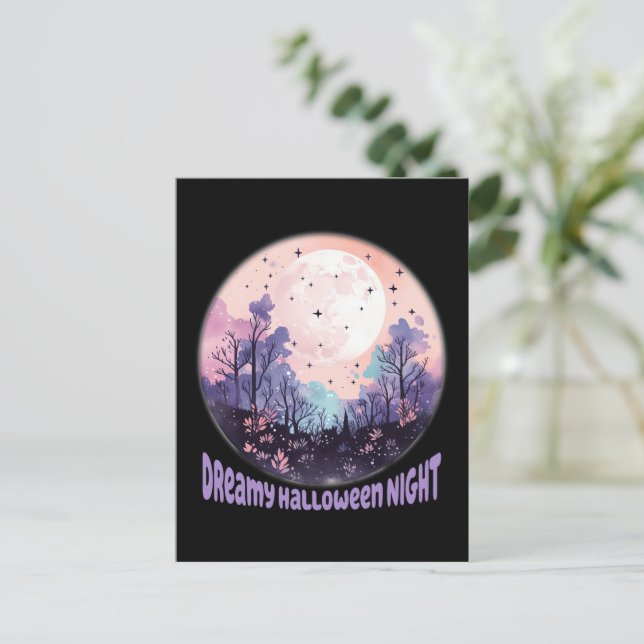 Dreamy Halloween Night - Pastel Lila Måne Vykort (Stående Fram)