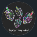 Dreidel, Dreidel, Dreidel Stickers Runt Klistermärke<br><div class="desc">Bild som illustrerar en Hannukah-dröm på ljusa färger. Upptäck helgdag med denna färgstarka design.</div>