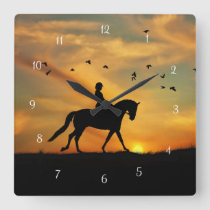 Dressage Rider and Horse in Sunset med Birds Fyrkantig Klocka